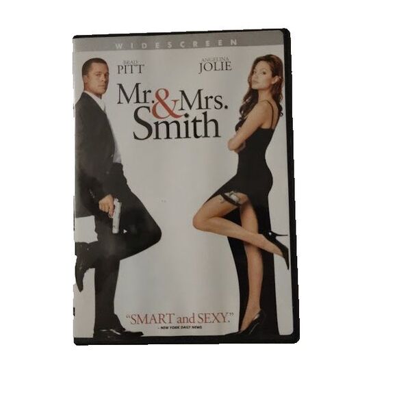 Mr. and Mrs. Smith DVD Movie 2005 PG 13 Brad PItt Angelina Jolie Action - Picture 1 of 3